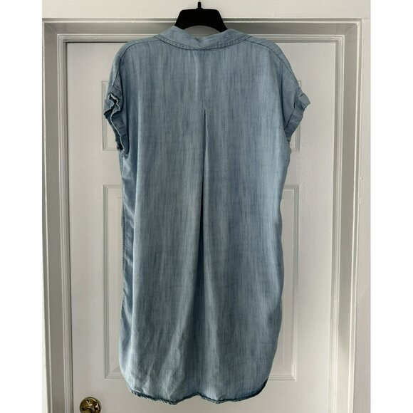 NWT Wonderly Chambray Denim Button Down Shirt Dress Size Medium Light Blue - Picture 2 of 5